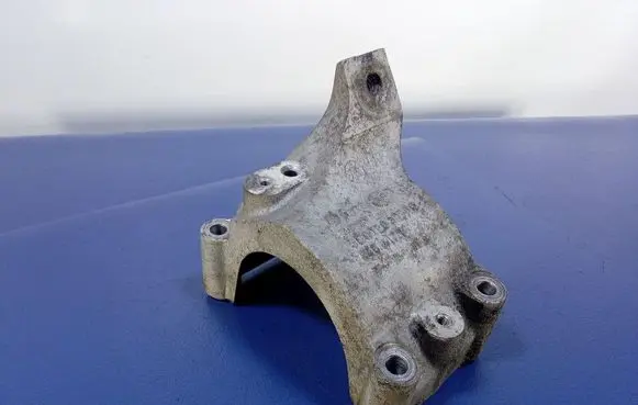 Volkswagen Phaeton Engine mount vacuum valve 3D0199307AD