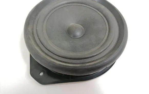 Audi A4 S4 B7 8E 8H Front door speaker 8E0035411