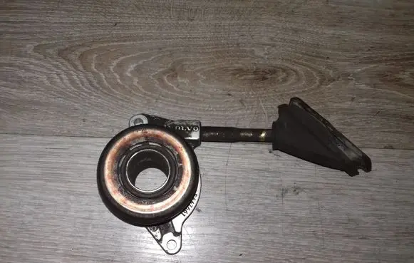 Volvo V70 clutch release bearing 8667661