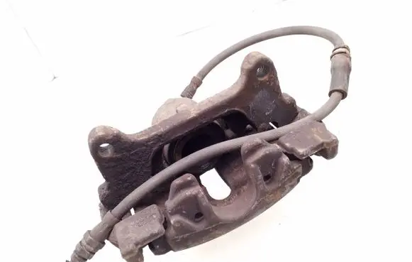 Skoda Superb B6 (3T) Front brake caliper