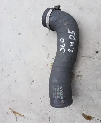 Volvo S60 Intercooler hose/pipe