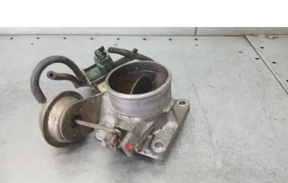 Nissan Almera Throttle valve