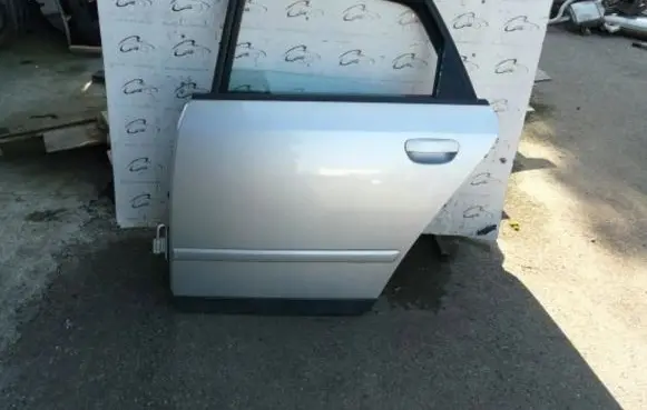 Audi A4 S4 B6 8E 8H Rear door