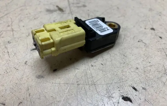 Toyota Verso Airbag deployment crash/impact sensor 898310F010 2079004356