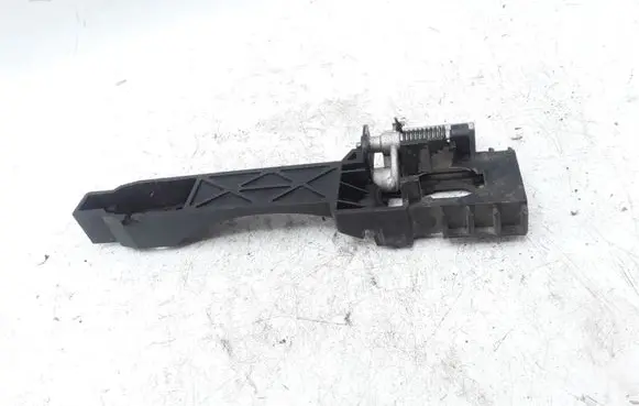 Rear door exterior handle/bracket