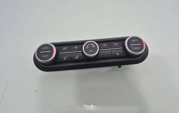 Alfa Romeo Stelvio Climate control unit 01561390670