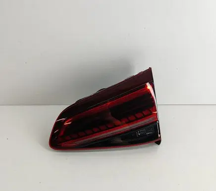Volkswagen Golf VII Tailgate rear/tail lights 5G0945308Q