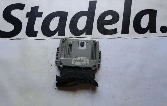 KIA Ceed Engine control unit/module 0281015438 391032A716