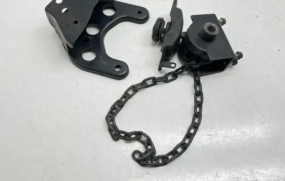 Toyota Land Cruiser (J150) Spare wheel mounting bracket 