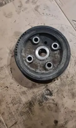 Volvo XC90 Crankshaft pulley 30637336