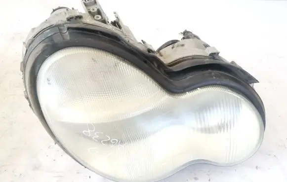 Mercedes-Benz C W203 Headlight/headlamp 1305235664 0301166202