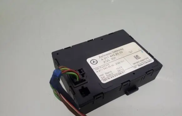 Mercedes-Benz E W211 Door central lock control unit/module A2114452500 A2115403545