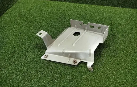 Renault Master III Fender mounting bracket 631236296R 4811G
