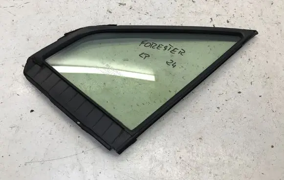 Subaru Forester SK Front door vent window glass four-door 61284SJ010