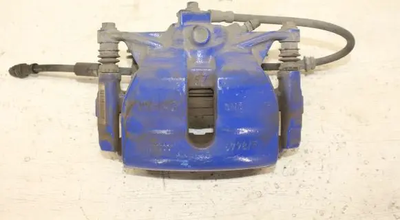 Volkswagen PASSAT B8 Front brake caliper