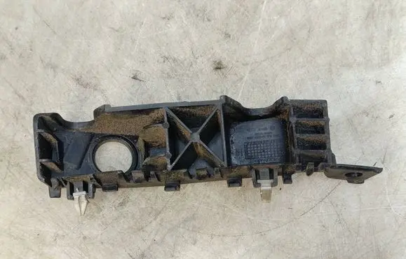 Hyundai Ioniq Front bumper mounting bracket 86514G2000