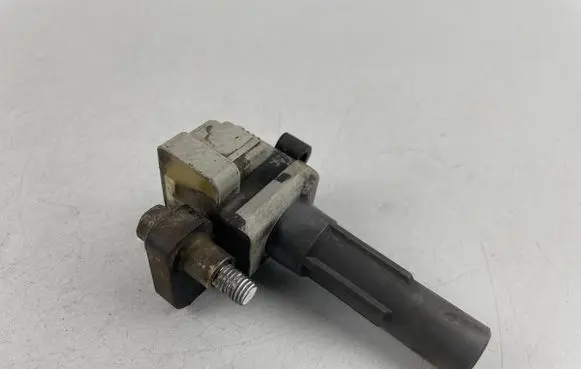 Subaru Impreza III High voltage ignition coil FK0334