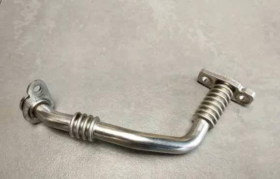 Audi A3 S3 8V Turbo turbocharger oiling pipe/hose 04L145736E