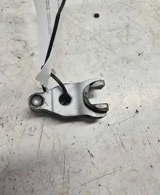 Audi A6 C7 Fuel Injector clamp holder 059216K