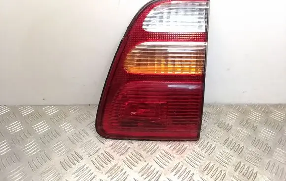 Toyota Land Cruiser (J100) Tailgate rear/tail lights