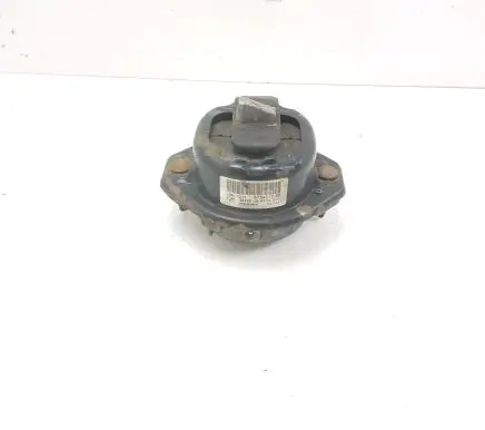 BMW 7 E65 E66 Engine mount bracket 6754613 686235