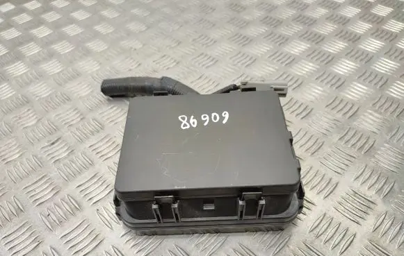 Infiniti Q50 Fuse module 284B94GA0A