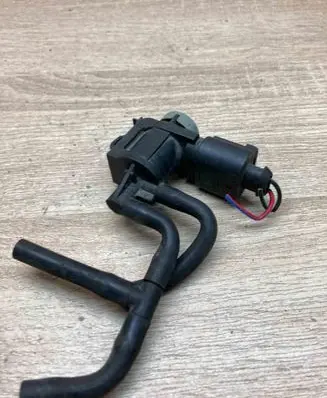 Volkswagen PASSAT B6 Turbo solenoid valve 1K0906283A