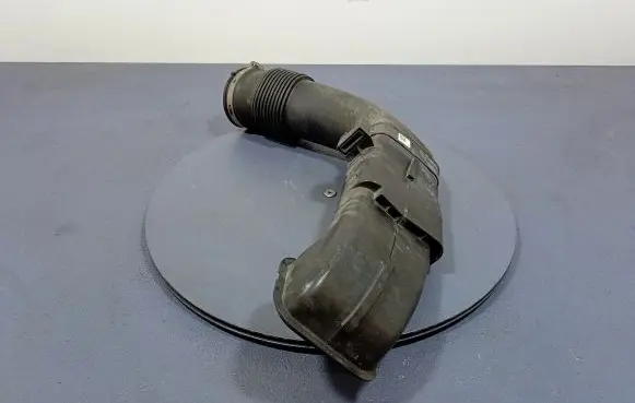 BMW X4 F26 Intake resonator 8053371