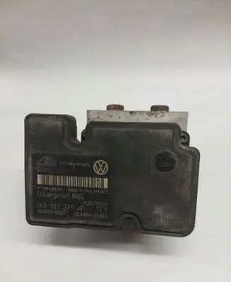 Skoda Octavia Mk2 (1Z) ABS Pump 1K0907379AF