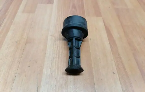 Renault Espace V (RFC) Rear coil spring rubber mount 555231648R