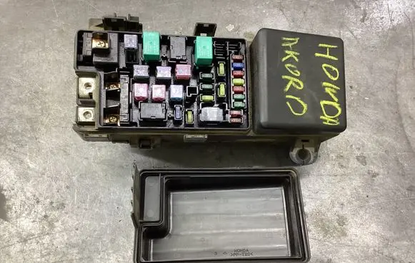 Honda Accord Fuse box set 028461