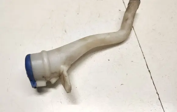 Volvo XC90 Window washer liquid tank fill tube 30663278