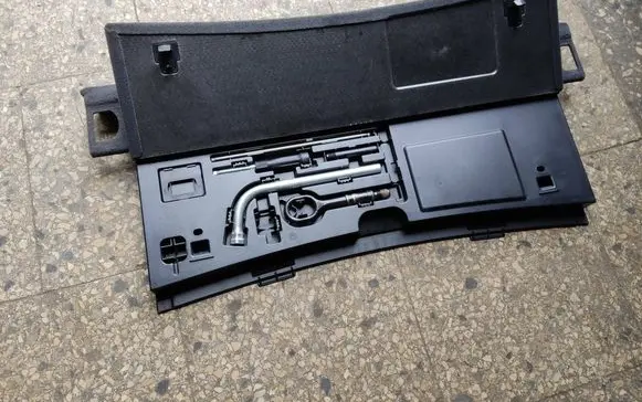 Audi A4 S4 B8 8K Tool box 8K9861529B