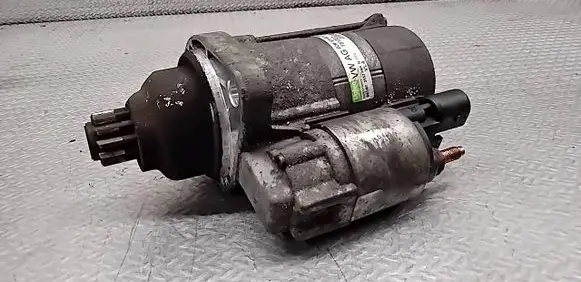 Volkswagen PASSAT B6 Starter motor 02M911023N TS18E3