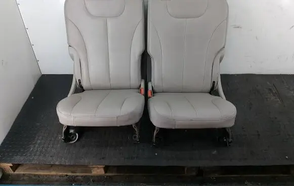 Chrysler Pacifica Third row seats 
