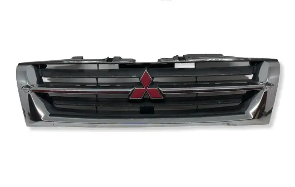 Mitsubishi Pajero Front bumper upper radiator grill MR387981