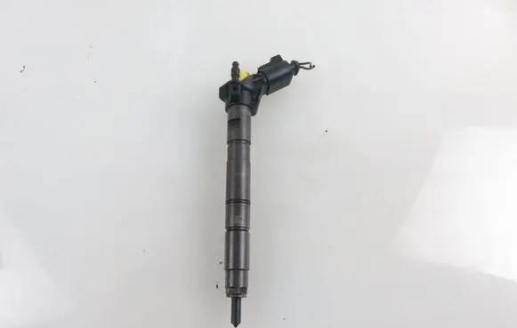 Audi A6 S6 C6 4F Fuel injector 0445115037 059130277AB