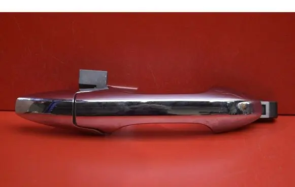 Honda CR-V Front door exterior handle 