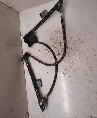 Rear door manual window regulator