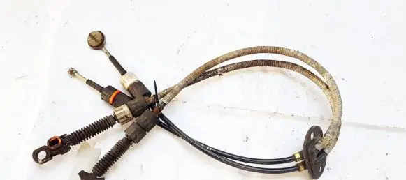Handbrake/parking brake wiring cable