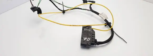 Mercedes-Benz C W202 Front door wiring loom 2025404434 2025404434P