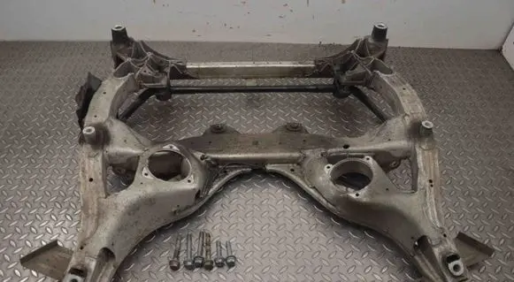 BMW 6 F12 F13 Front subframe 560953874 6796693