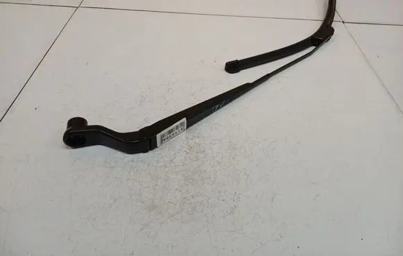 Jeep Compass Front wiper blade arm