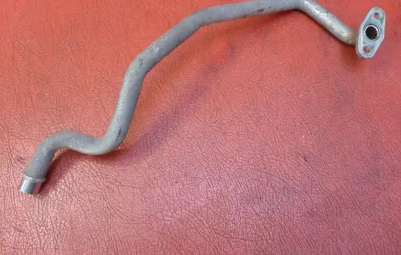 Volvo V70 Engine coolant pipe/hose