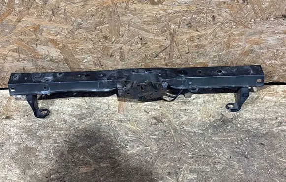 Nissan Leaf I (ZE0) Top upper radiator support slam panel 