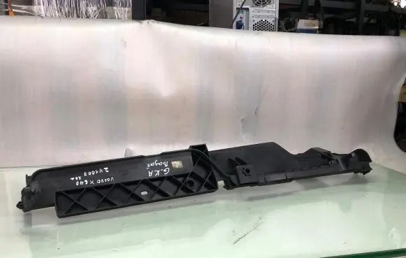 Volvo XC40 Other trunk/boot trim element 32131207