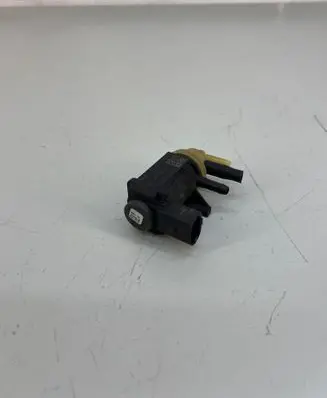 Volkswagen Tiguan Allspace Turbo solenoid valve 1K0906627B
