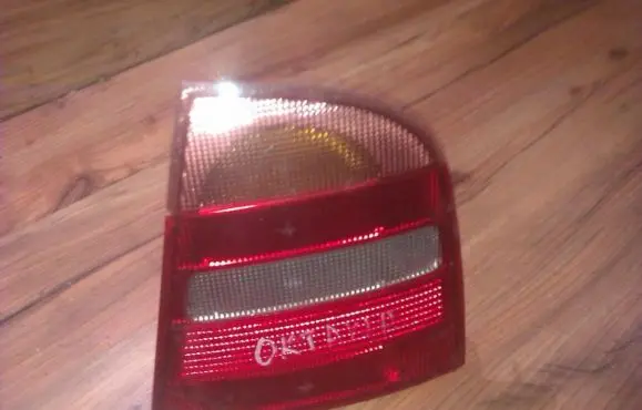 Skoda Octavia Mk1 (1U) Rear/tail lights 1u6945257