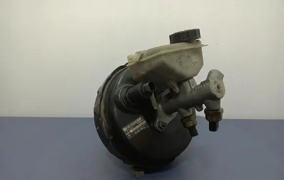 Volvo V70 Brake booster P30714320