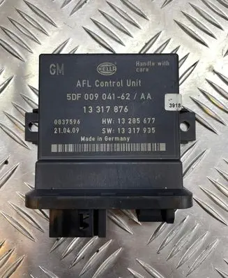 Opel Insignia A Light module LCM 13317876